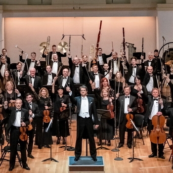 Би-2 and Prague Metropolitan Symphonic Orchestra - Родина (Би-2 and Prague Metropolitan Symphonic Orchestra Vol.3. 2019)