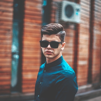 Lika Kosta and Soulge - Дую и думаю