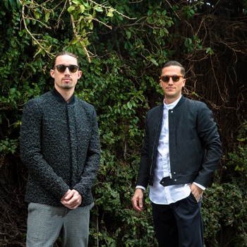 Set Mo - White Dress (feat. Deutsch Duke)