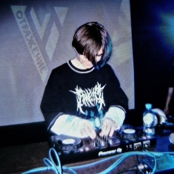 Devilish Trio, grcz - clique