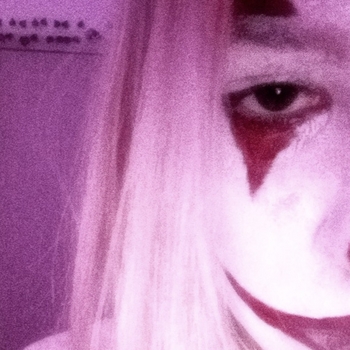 trixq - you are weird