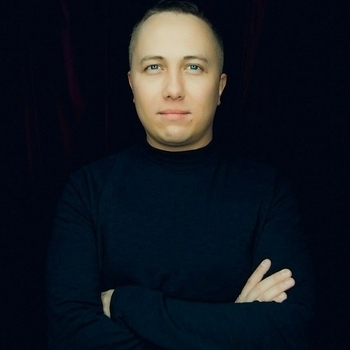 Sasha Goodman and Roma Wind - Go Moving