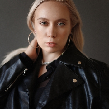 Juli Lotty, Nadeya - Парень