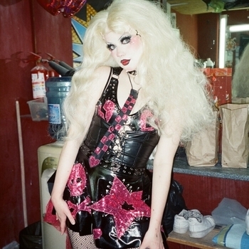 Аня Пузова - МАЛЬЧИКИ МИМО