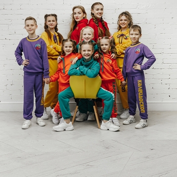 Театр песни Калейдоскоп - Поём, танцуем