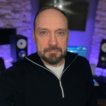 Василий Голдаковский и Алексей Нужный, Алексей Самоделко, Кирилл Пискарев, Камалди Усманов, Дмитрий Морозов - Песня охраны (OST из Бременские музыканты)