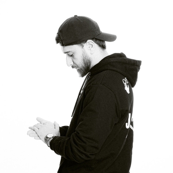 Jakone feat Arami, Итачи, Gldmn - Uzi (Karma 2024)