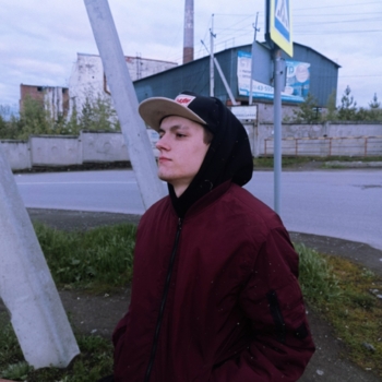 LXVELY - EZ COME EZ GO