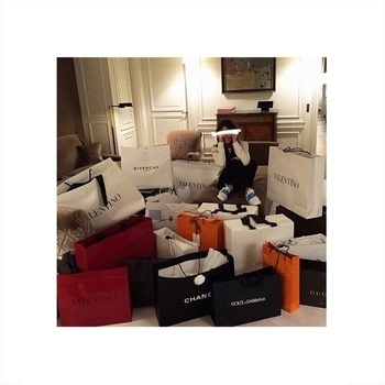 RABBIT KILLA, Yung Pretty - Gucci Louis Prada