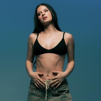 Natalie Jane - Christmas Ain’t Got Nothing On You