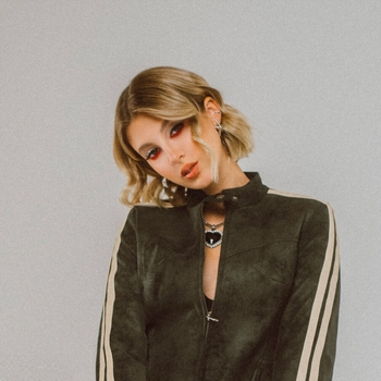 Маруся Хмелева