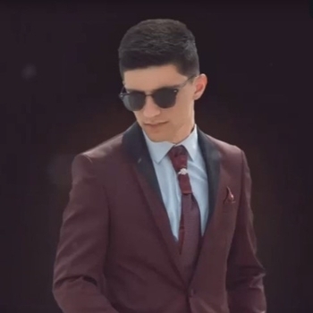 Артист Makhmudzadee